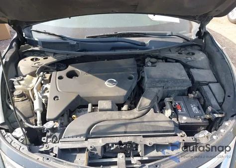 2014 Nissan Altima 2.5/2.5 S/2.5 Sl/2.5 Sv z USA, uszkodzony, nr VIN 1N4AL3AP1EN376666